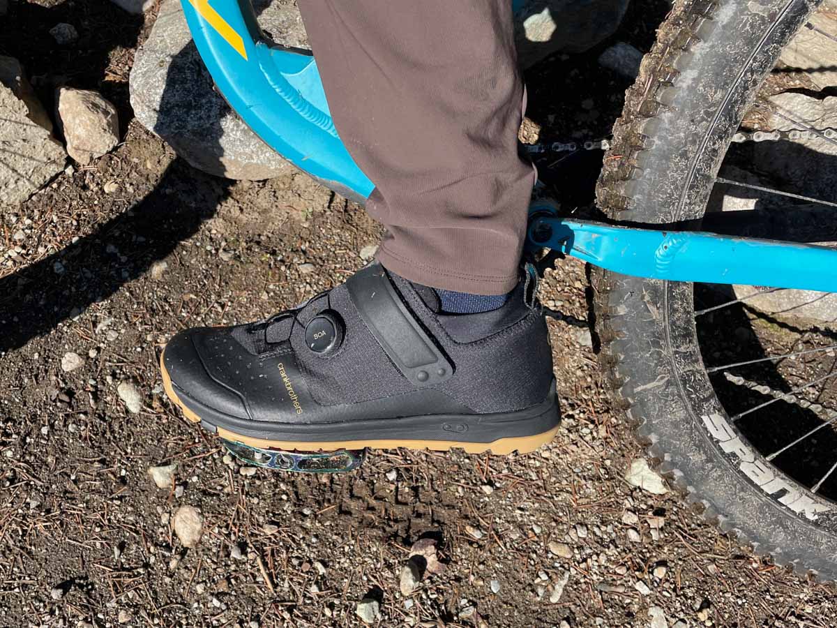 Crankbrothers Stamp Trail BOA shoes, on pedal, side